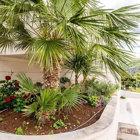 Apartament Diana: Bayside View Beauty - A Romantic