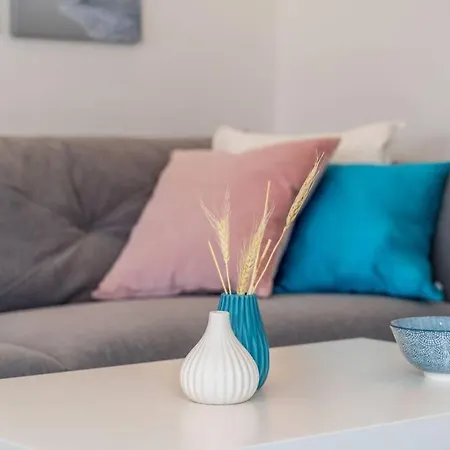 Diana: Bayside View Beauty - A Romantic * Dubrovnik