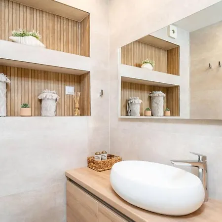 Diana: Bayside View Beauty - A Romantic Apartamento Dubrovnik