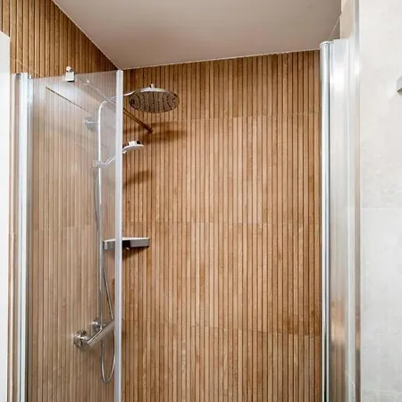 Diana: Bayside View Beauty - A Romantic * Dubrownik