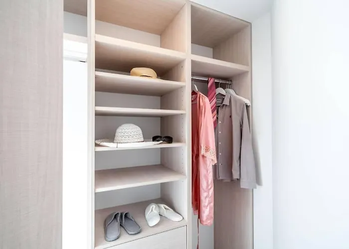 Diana: Bayside View Beauty - A Romantic