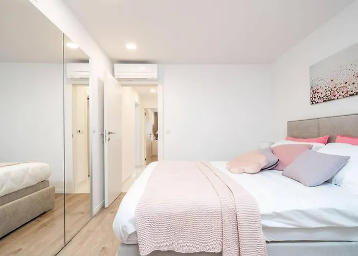 Diana: Bayside View Beauty - A Romantic Dubrovník