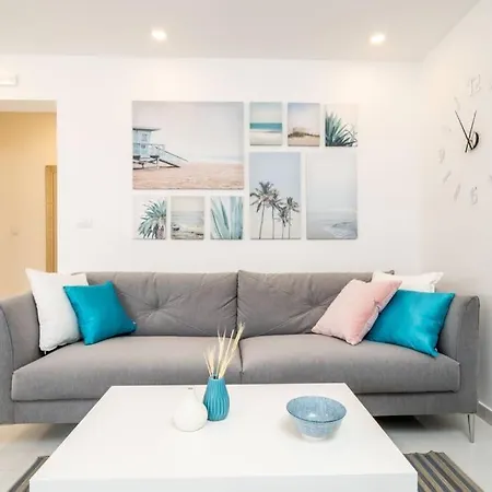 Appartamento Diana: Bayside View Beauty - A Romantic Ragusa